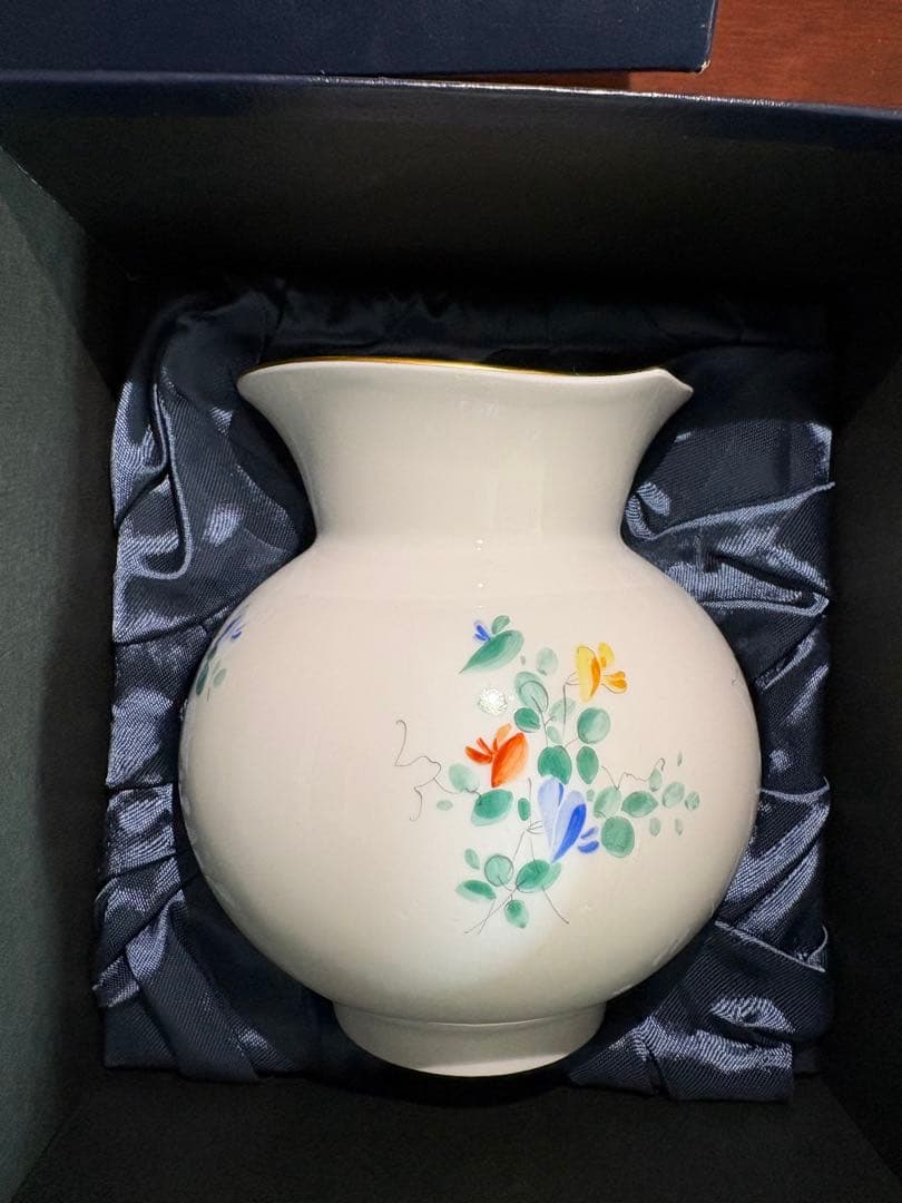 【新品未使用・箱入り】マイセン 花瓶（バイオリン奏者）Meissen Vase