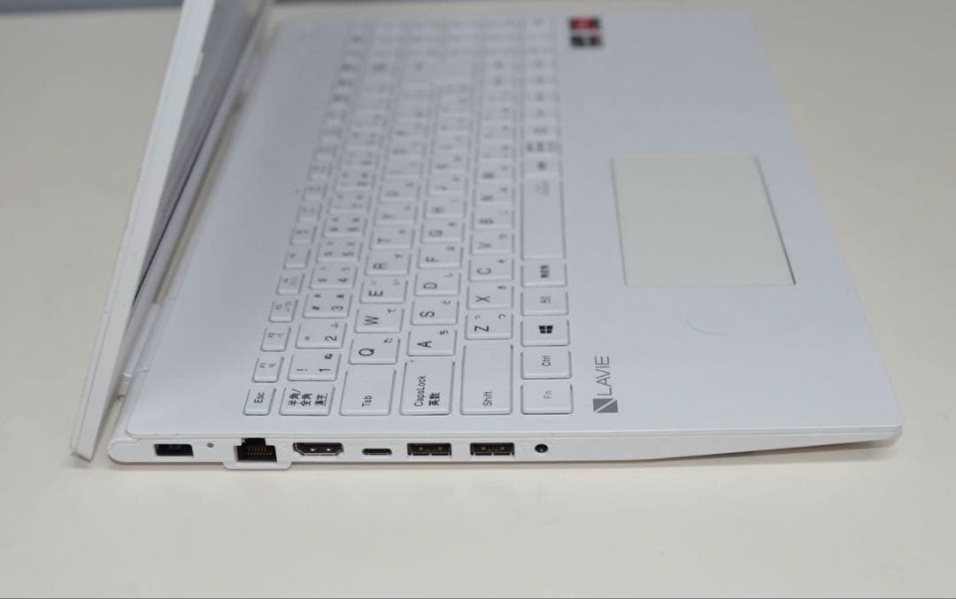 ノートパソコン NEC Ryzen7 4700u メモリー8GB SSD512