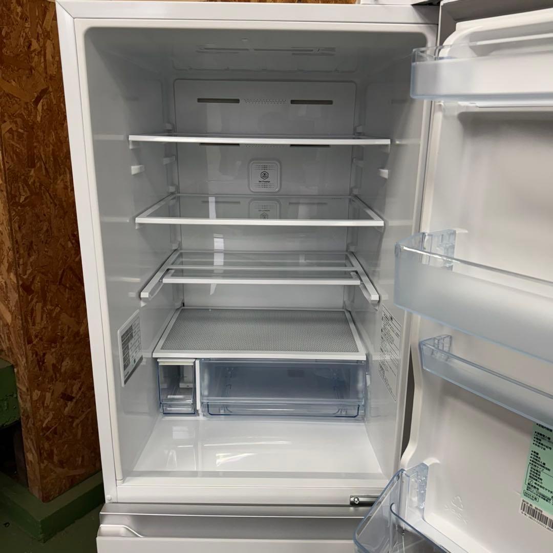 336★2025年製★未使用品★ヤマダ　冷蔵庫　大型　3ドア　自動製氷 300L