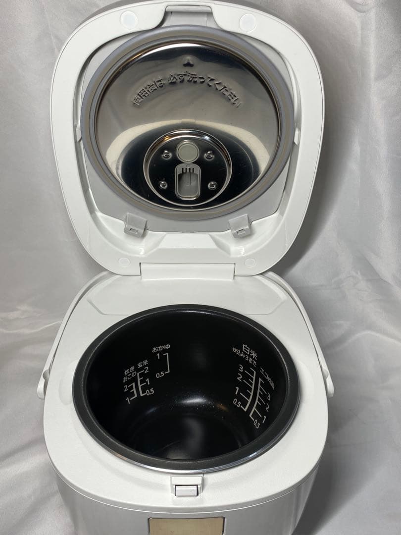 iroha様　Panasonic 炊飯器3号炊き　2024年製　SR-KT060