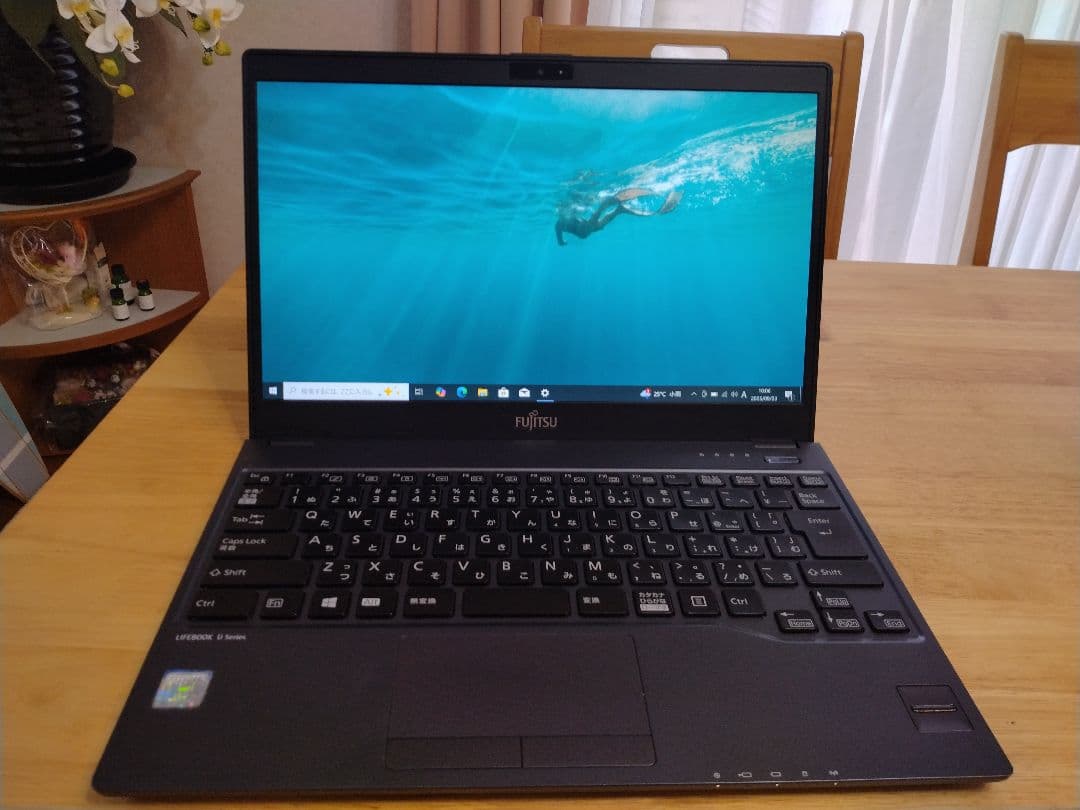 軽量薄型☆富士通 U938 Core i5-7200U 8GB SSD256
