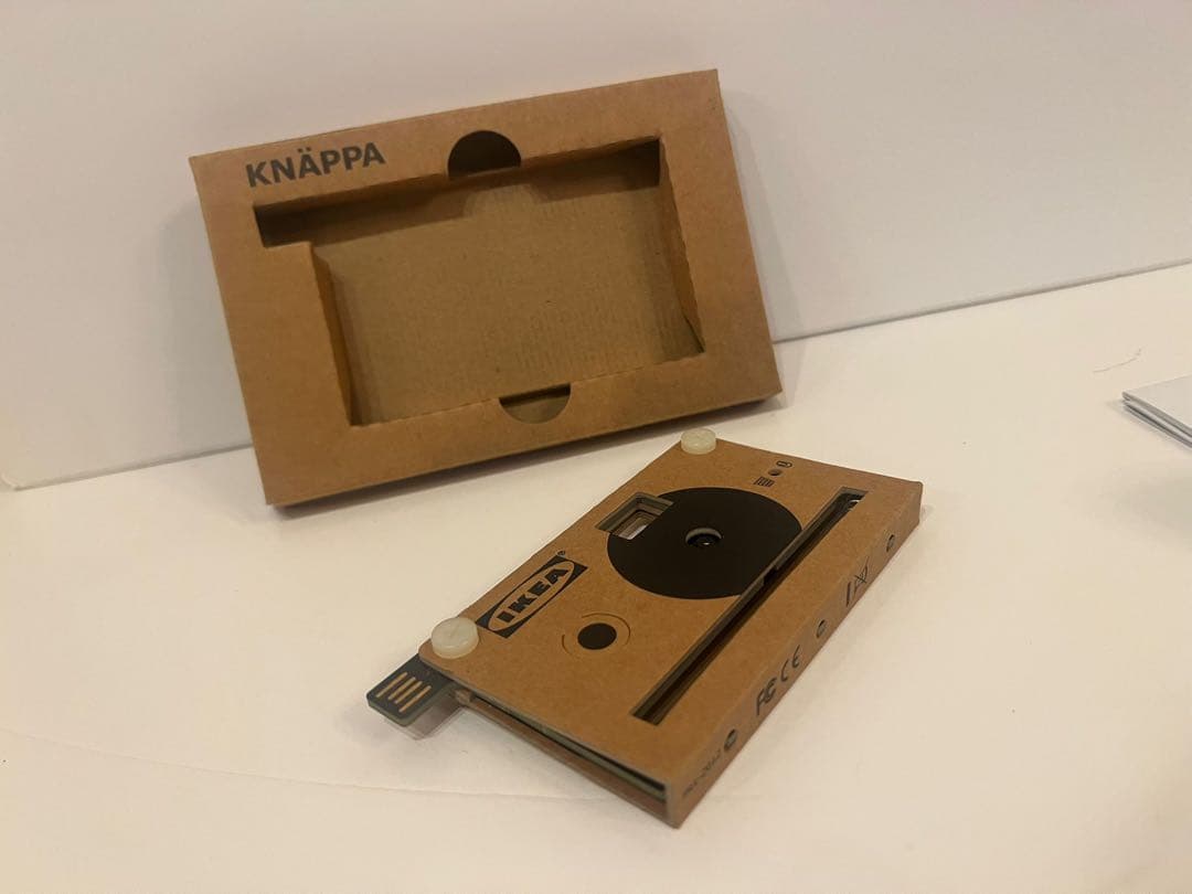 IKEA KNÄPPA トイカメラ