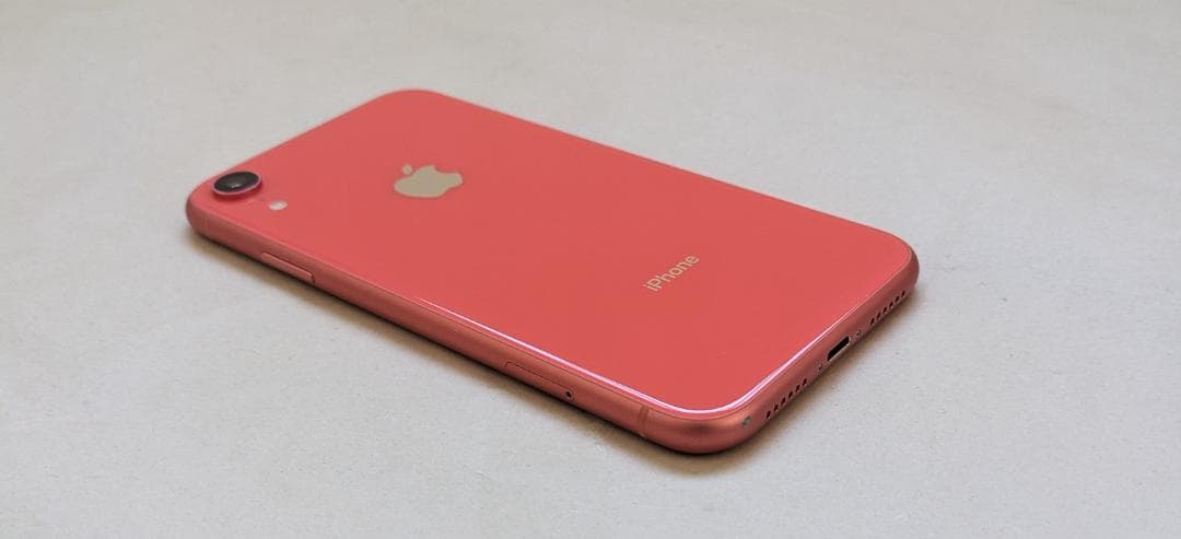 iPhone XR 128GB 85% SIMフリー 顔認証対応 コーラル