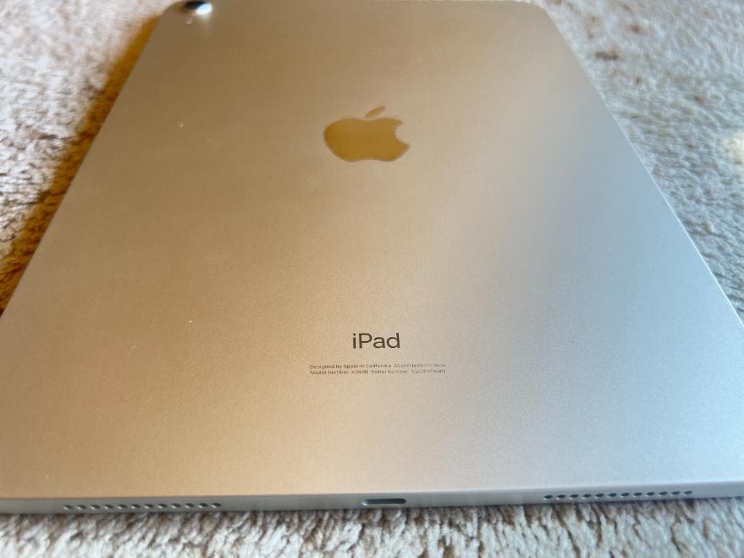 iPad 第10世代10.9インチ Wi-Fi ６４GB バッテリー100％