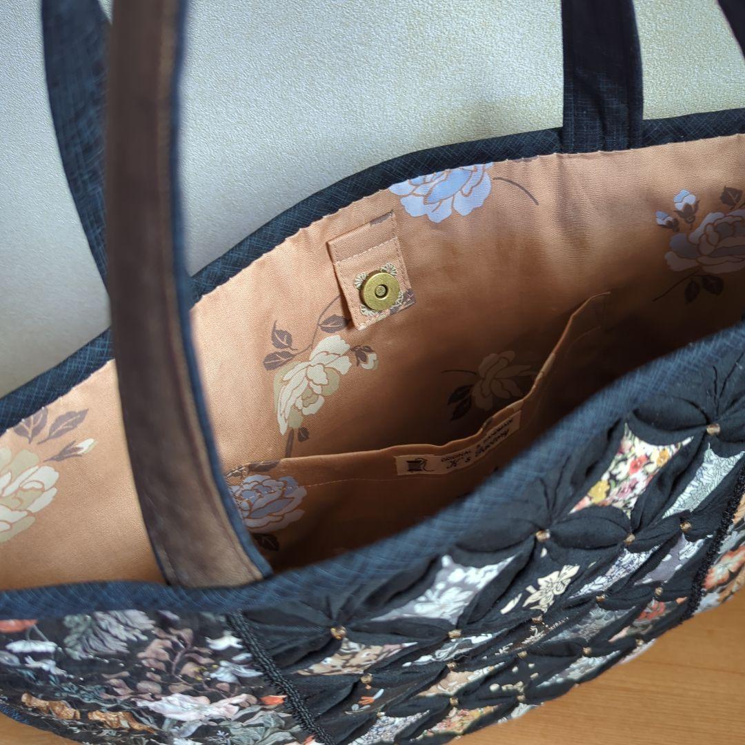 ✿リバティ✕パッチワーク✿　カテドラルウィンドウのハーフムーンバック　〈ピンク〉