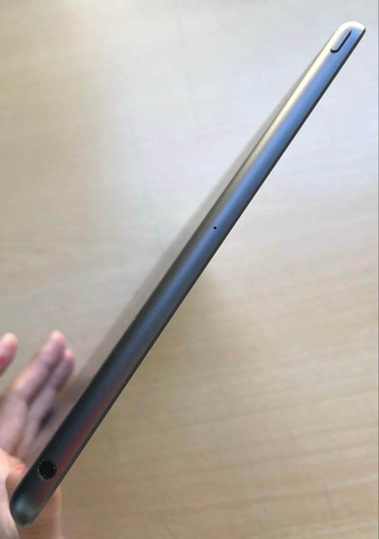 iPad 第7世代　A2197 Wi-Fi スペースグレイ　32GB 超美品