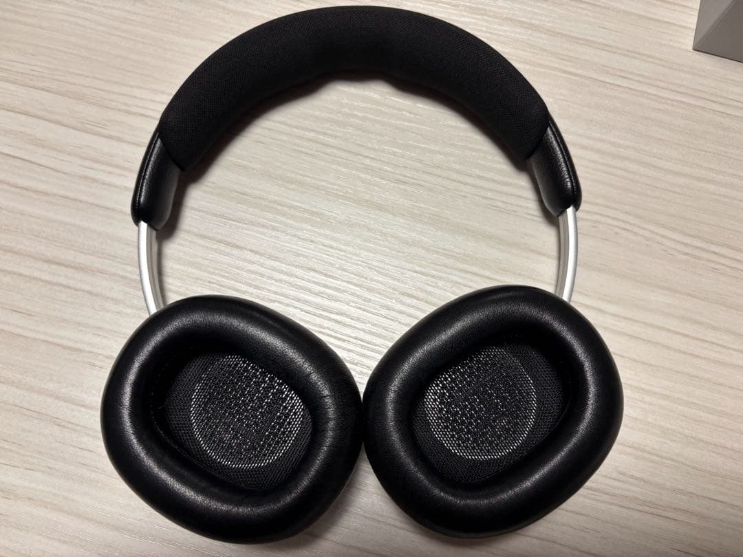 Beoplay H100 ワイヤレスヘッドホン ブラック/シルバー