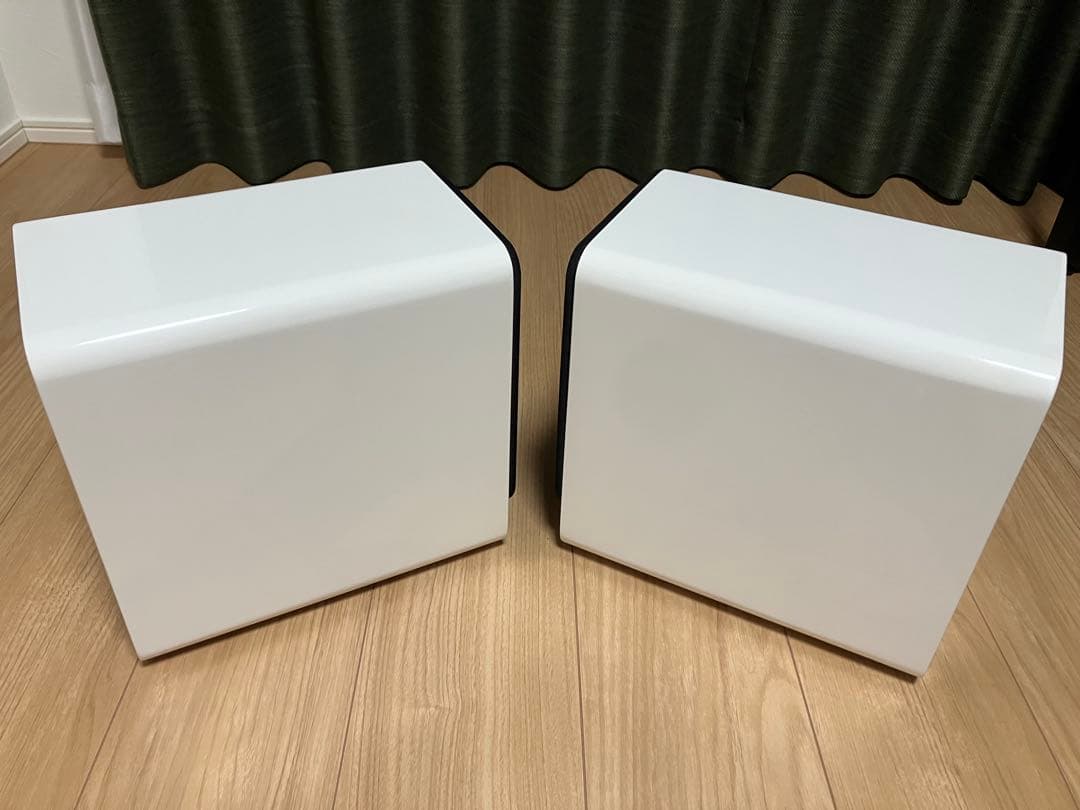 スピーカー・ウーファー Q Acoustics 2020i