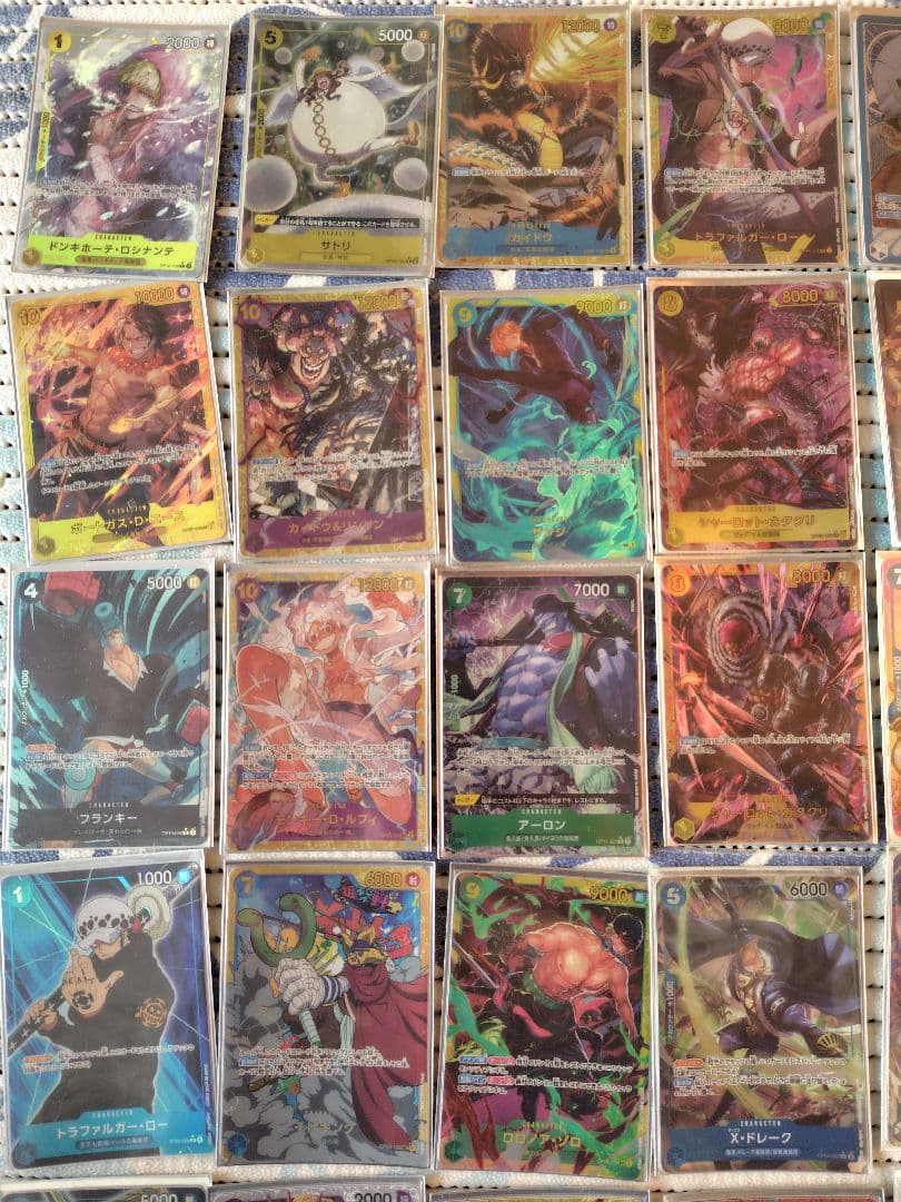 ワンピースカード　まとめ売り　2枚目だけで200枚以上のほぼSR（R、Pもある