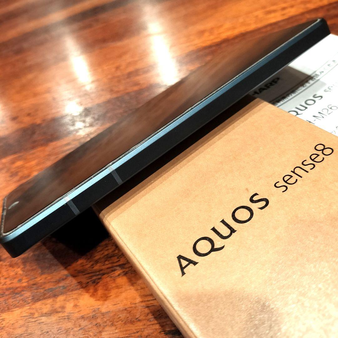 AQUOS Sense8 SH-M26 SIMフリー　Spigenケース 付き