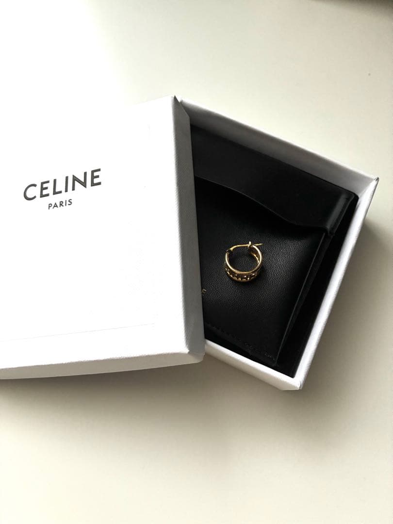 p*h様 廃盤　セリーヌ トリオンフ マルチフープピアス ゴールド　片耳のみ