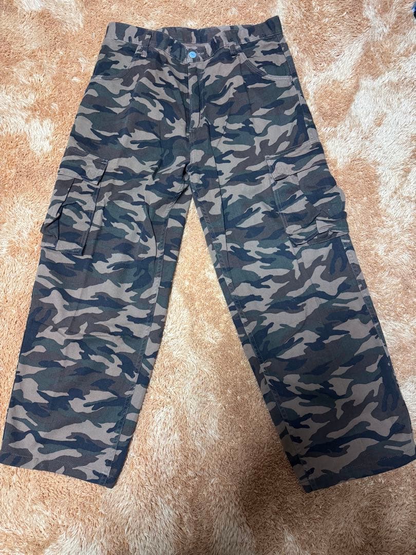 エヴィス　迷彩　カーゴパンツ