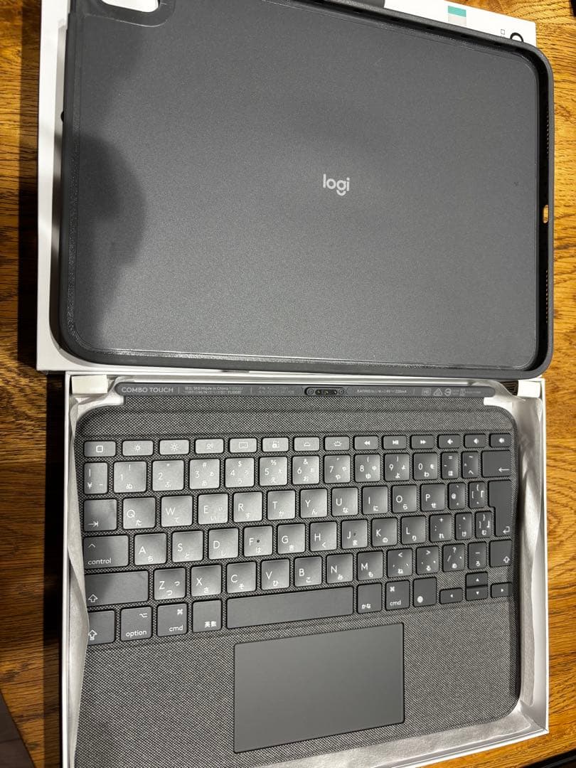 超美品 ロジクール Combo Touch iPadケース 第10世代 A16