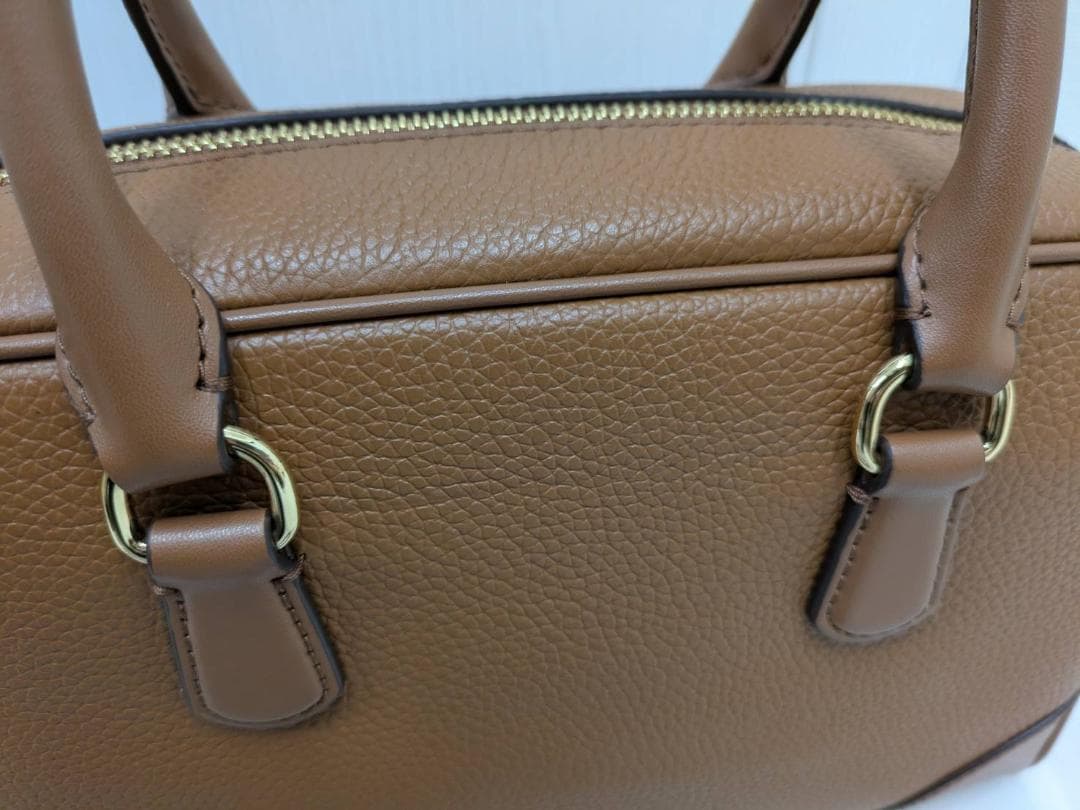 【新品未使用】マイケルコース THOMPSON ぺブルレザー ミディアム