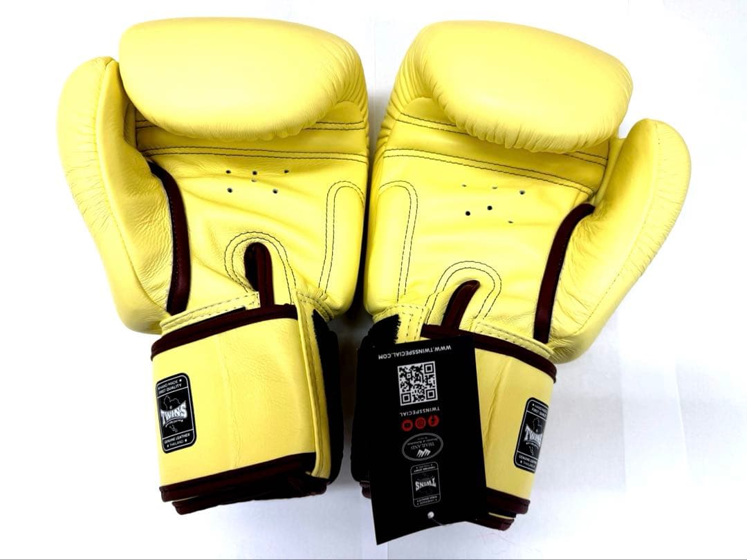 新品　TWINS グローブ10oz バニラ　本革製　ツインズ　全国送料込