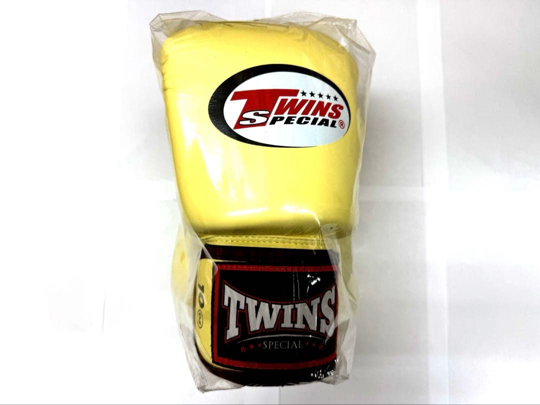 新品　TWINS グローブ10oz バニラ　本革製　ツインズ　全国送料込