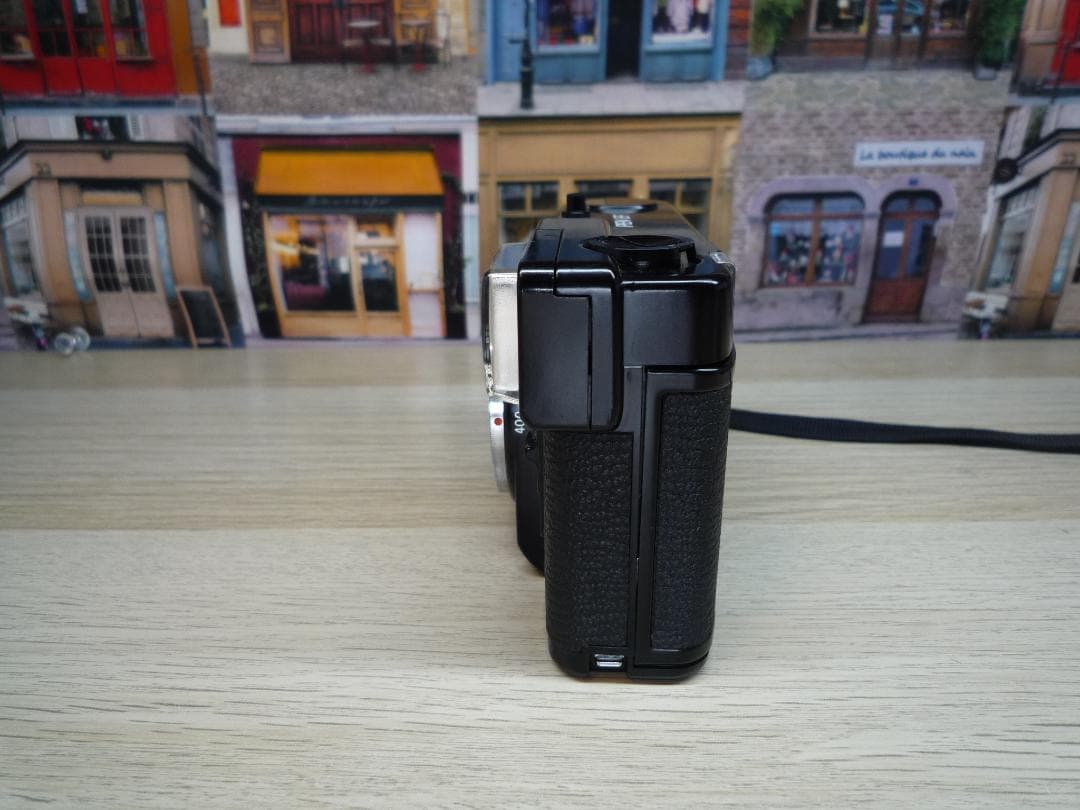 ☆ストロボ付きハーフカメラ☆ OLYMPUS PEN EF　㉖