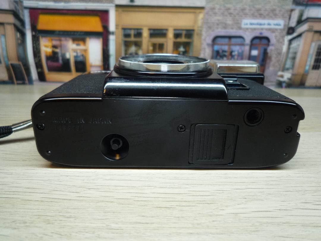 ☆ストロボ付きハーフカメラ☆ OLYMPUS PEN EF　㉖