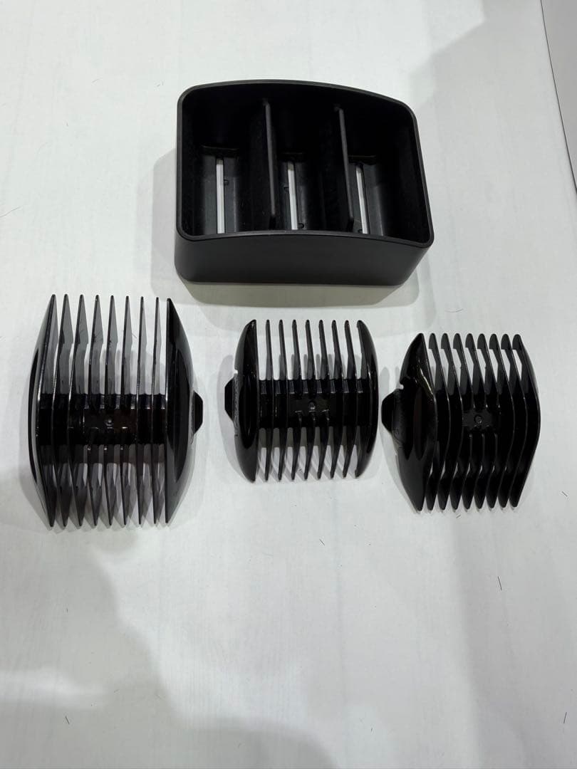 ダイソン スーパーソニック ヘアドライヤー 【プロ】本体と付属品