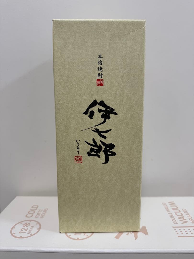 伊七郎 本格焼酎 720ml 箱入り