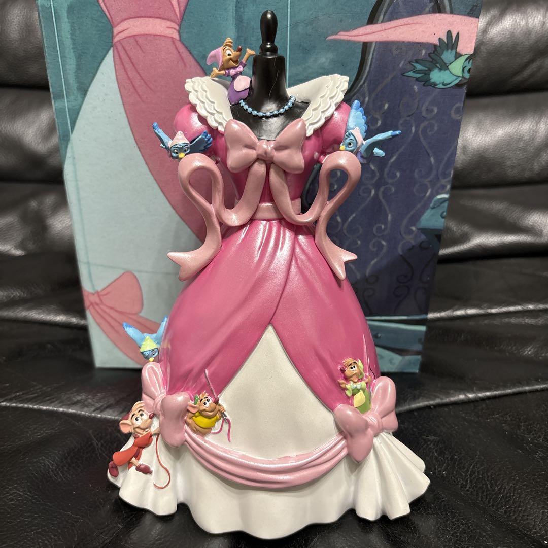 ディズニー シンデレラ ピンクドレス フィギュア
