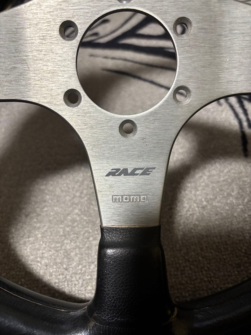 MOMO RACE ステアリングホイール 350mm