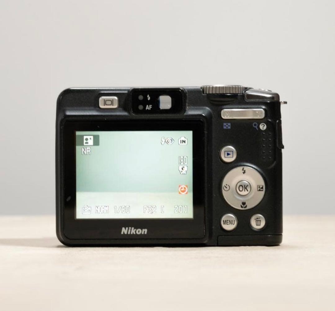【単3電池で動く】Nikon COOLPIX P50 ブラック スマホ転送OK