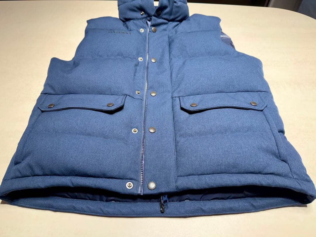 MAMMUT メンズ ネイビー ダウンベスト 2025年11月購入