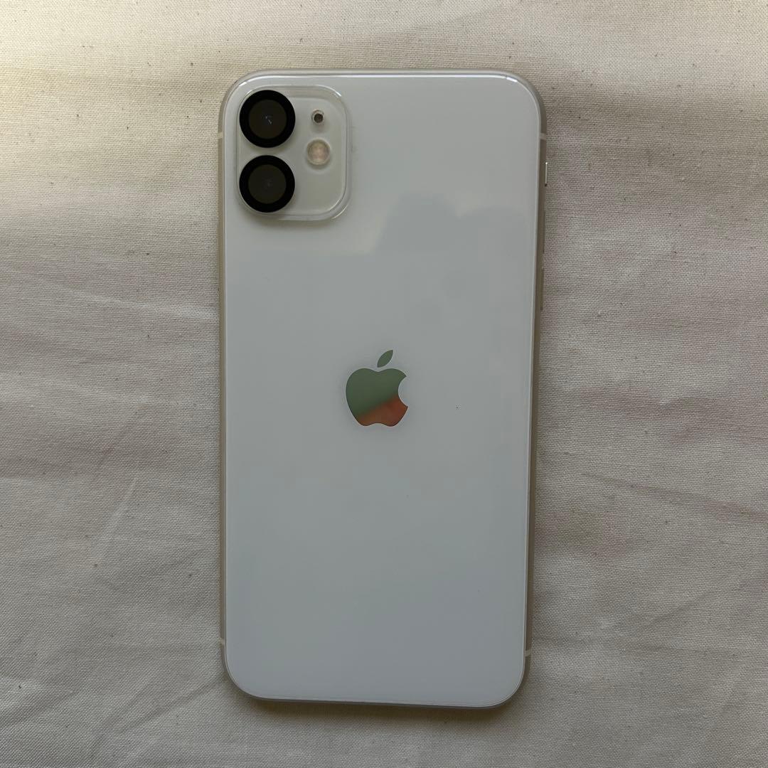 iPhone 11 ホワイト 本体　256