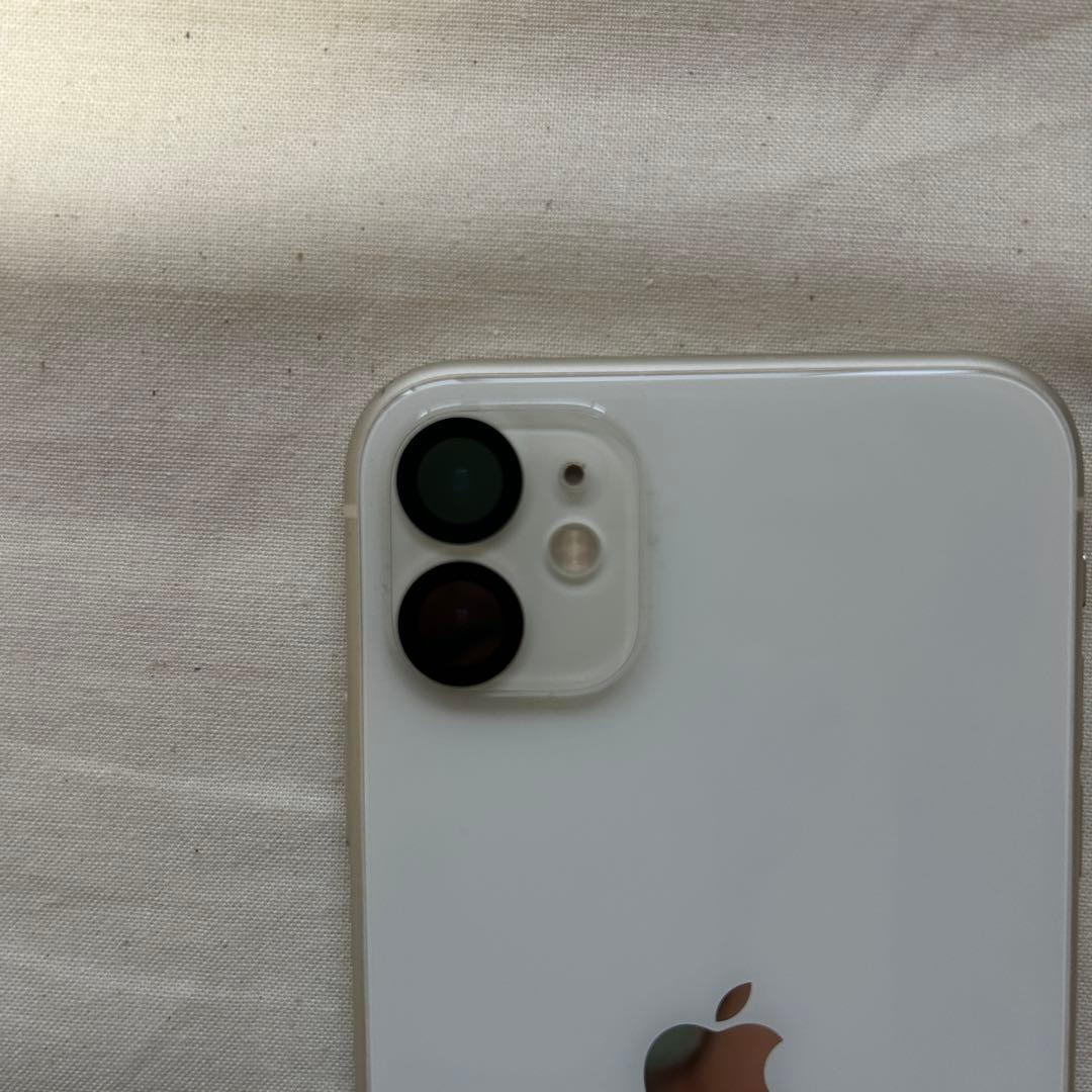 iPhone 11 ホワイト 本体　256