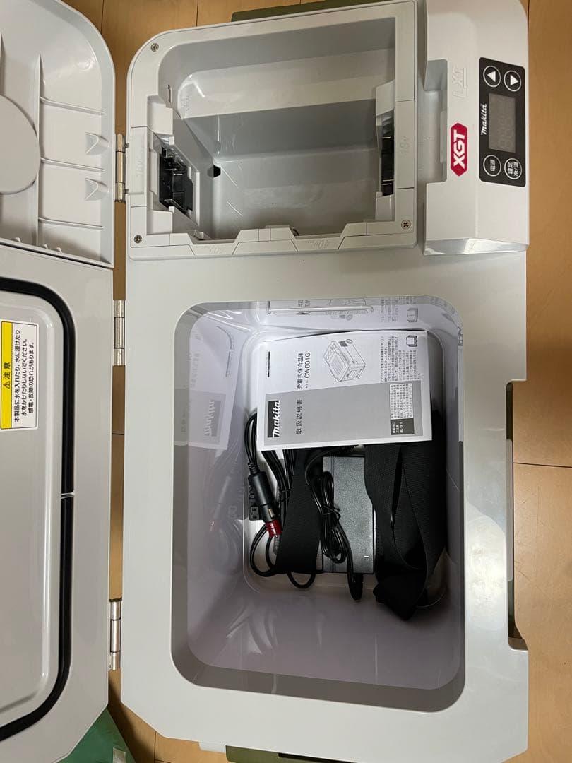 Makita XGT 冷蔵庫 40V MAX バッテリー2個付き