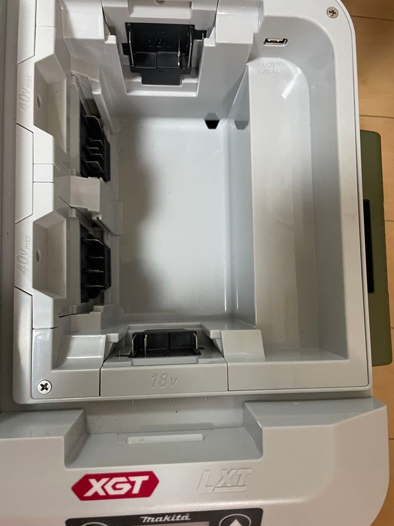 Makita XGT 冷蔵庫 40V MAX バッテリー2個付き