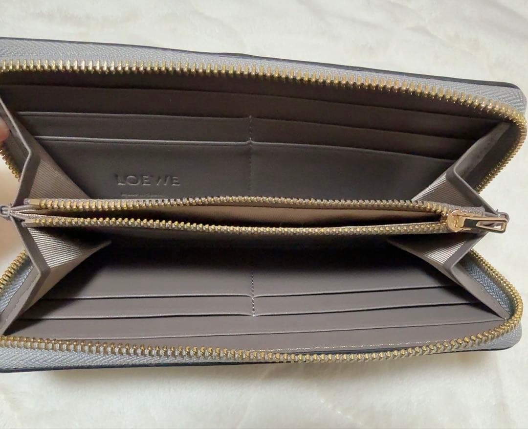 ロエベ 長財布