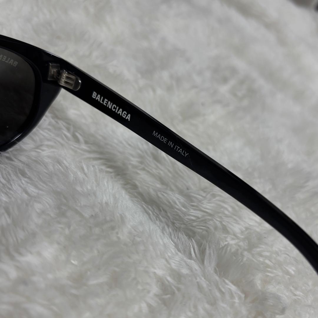 BALENCIAGA ブラックサングラス　BB0098S