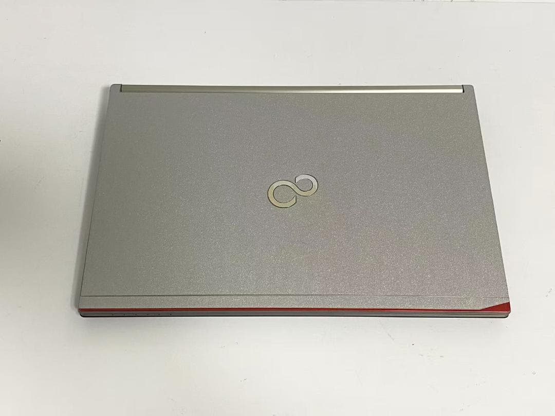 A27 FUJITSU 15.6型ノート office /i5/SSD256GB