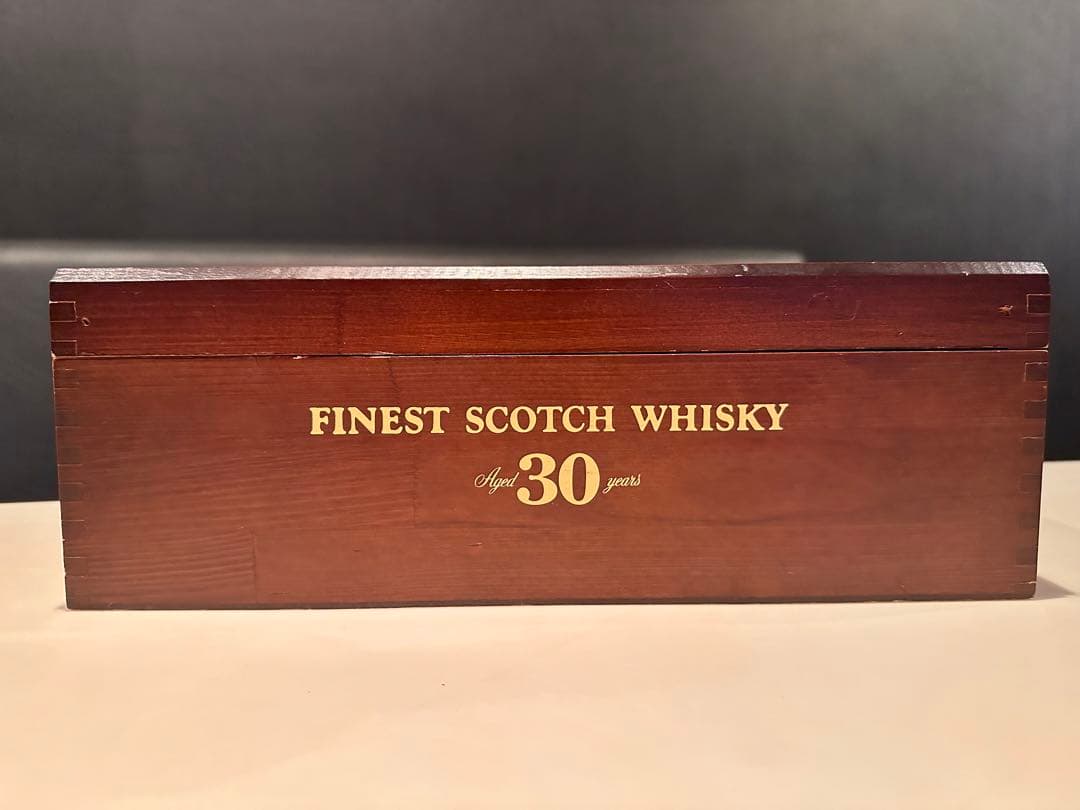バランタイン 30年 木箱付き 750ml 未開栓