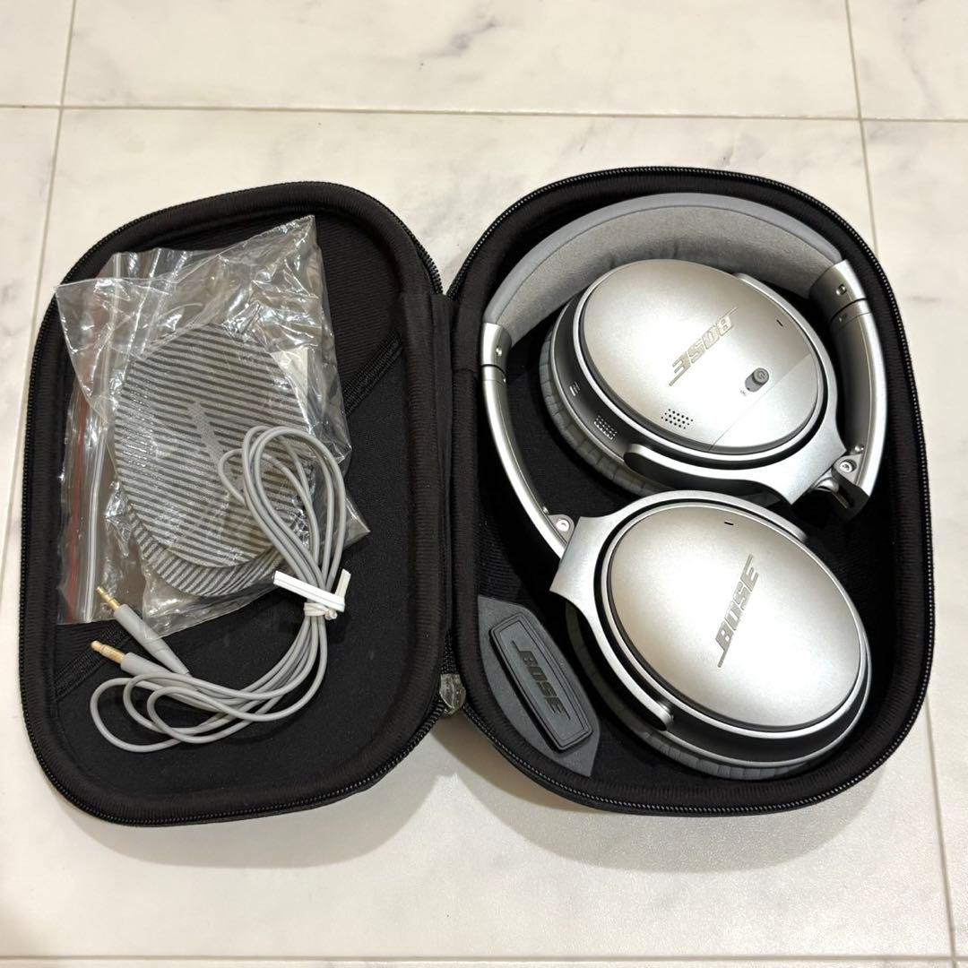 希少 BOSE QC35 シルバー ワイヤレスヘッドホン