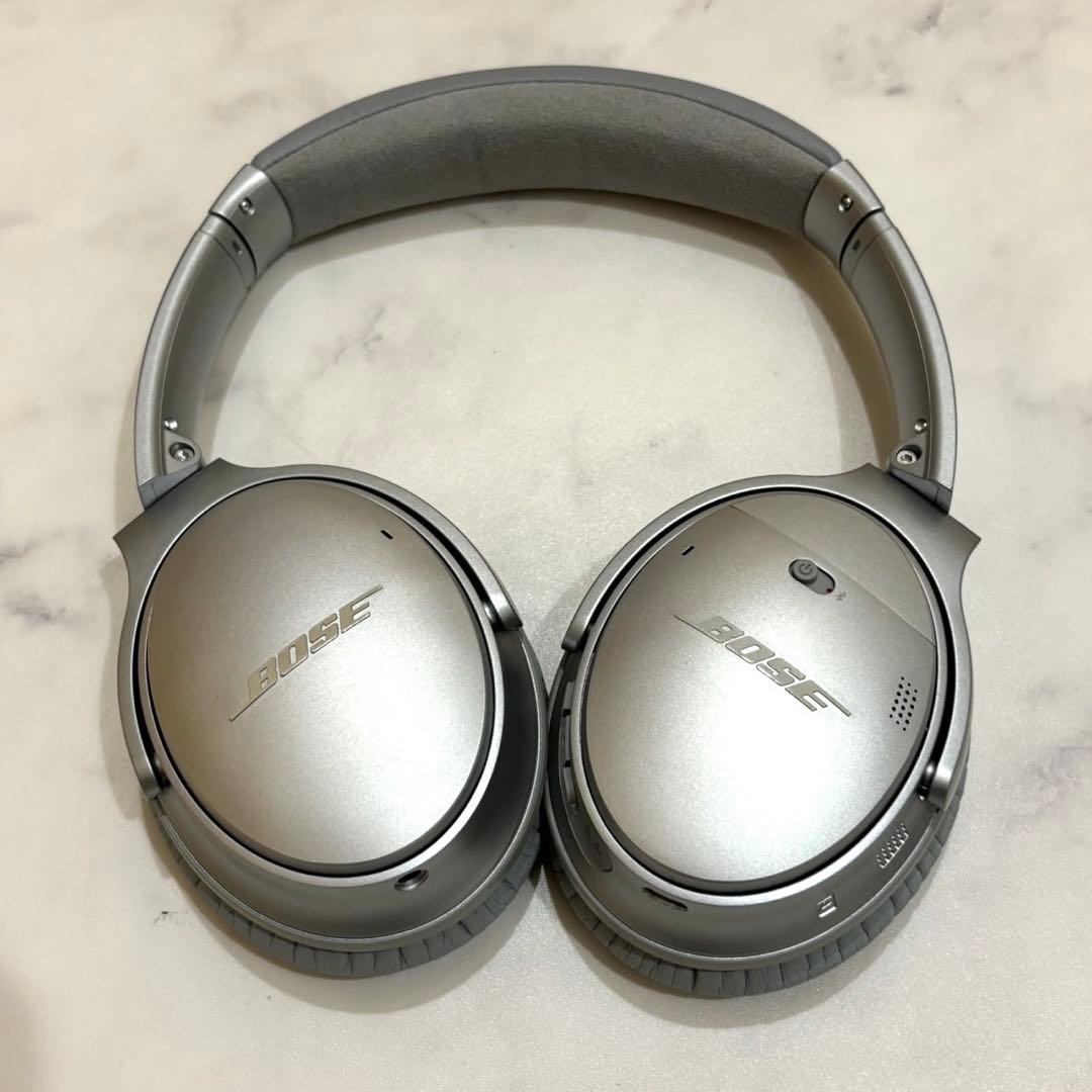 希少 BOSE QC35 シルバー ワイヤレスヘッドホン