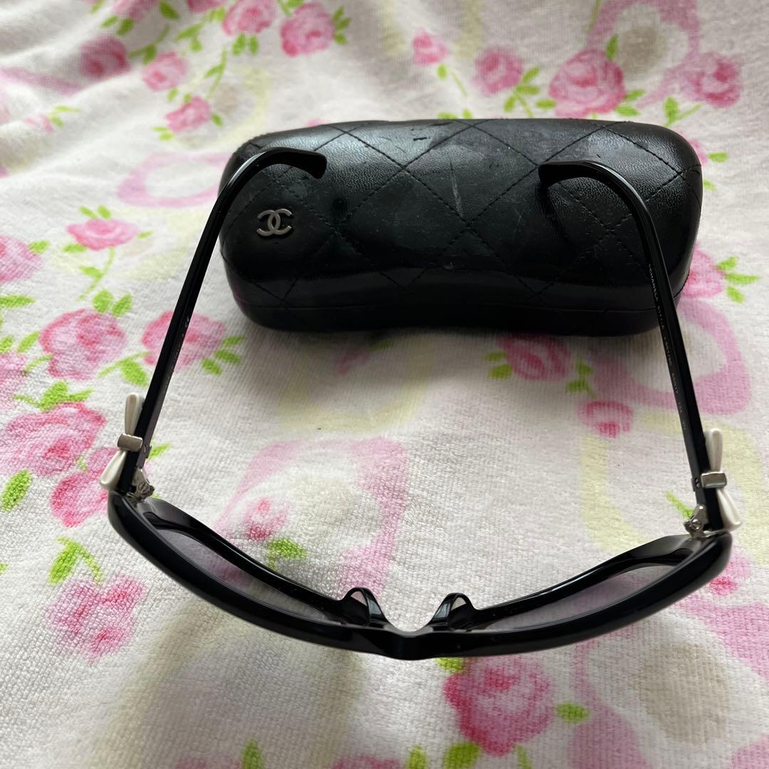 シャネル ブラック サングラス黒　リボン白CHANEL