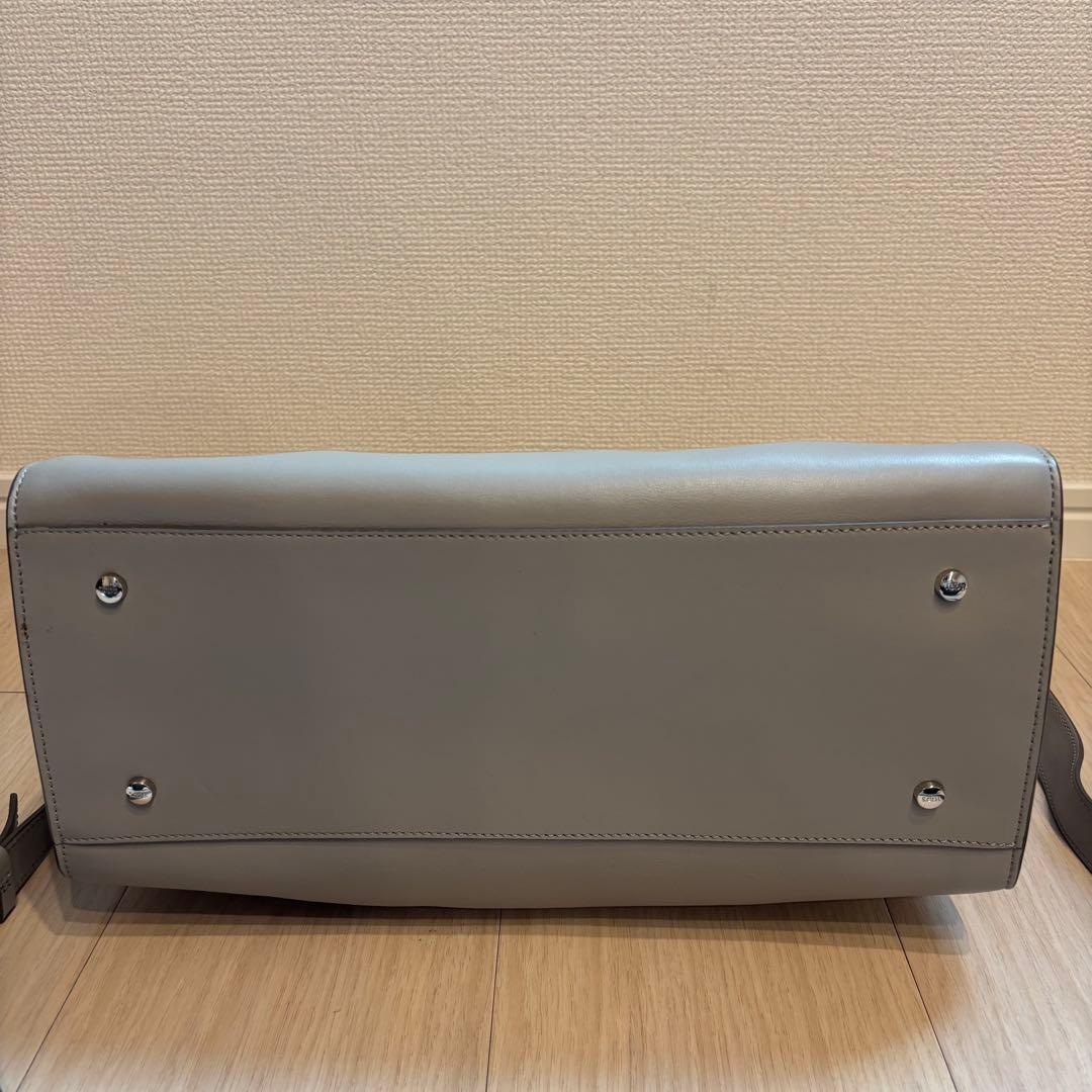 【美品】TOD’S トッズ メディオ　ハンドバッグ 2way タッセル　グレー