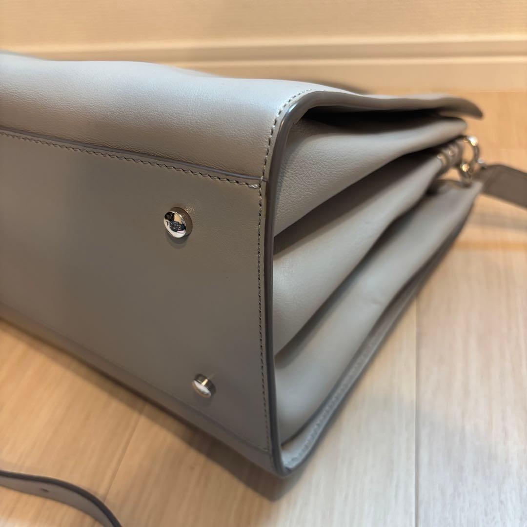 【美品】TOD’S トッズ メディオ　ハンドバッグ 2way タッセル　グレー
