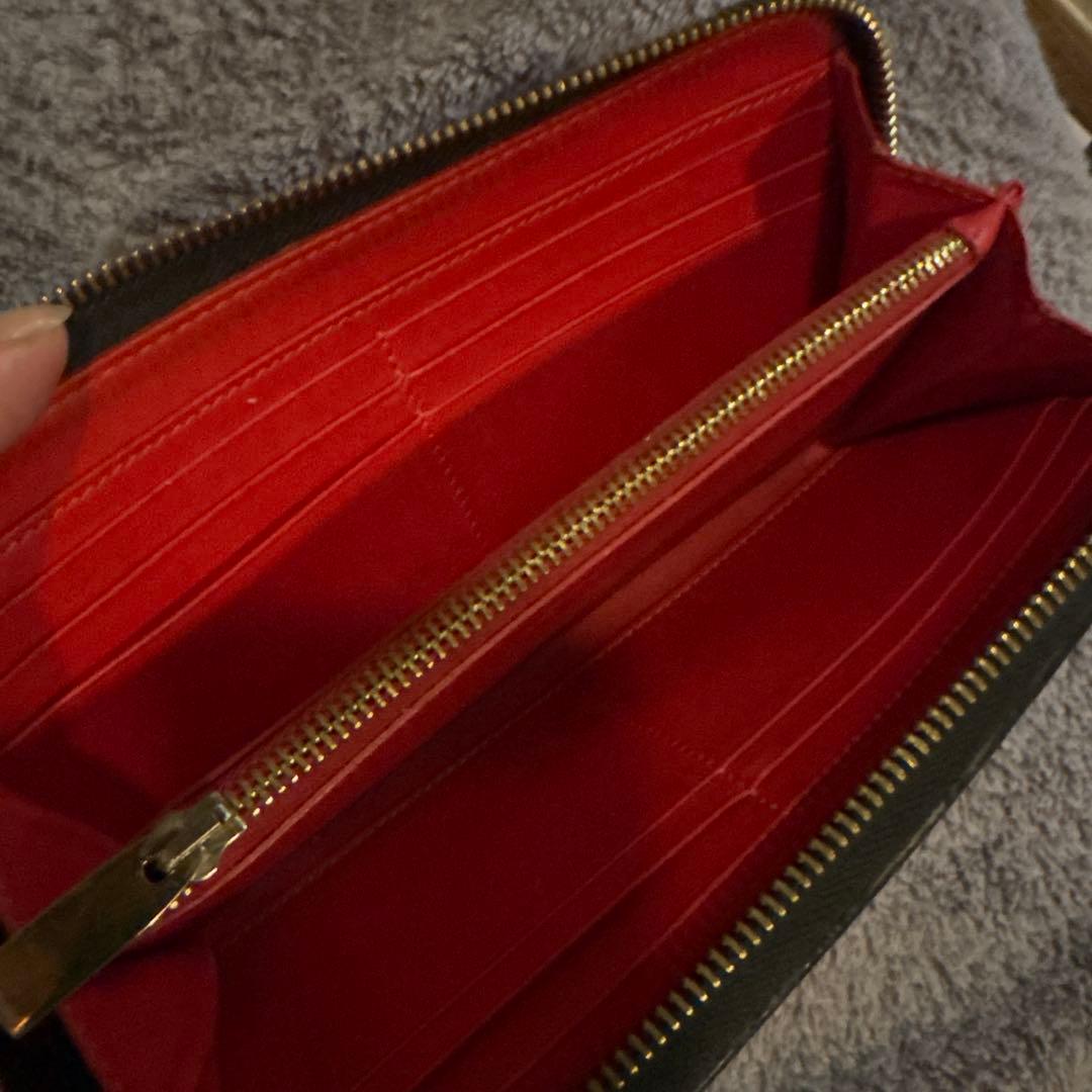 Christian Louboutin スタッズ長財布