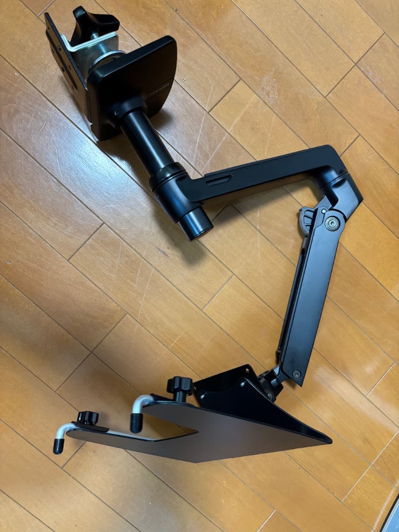 Amazonベーシック モニターアーム マウントトレー セット