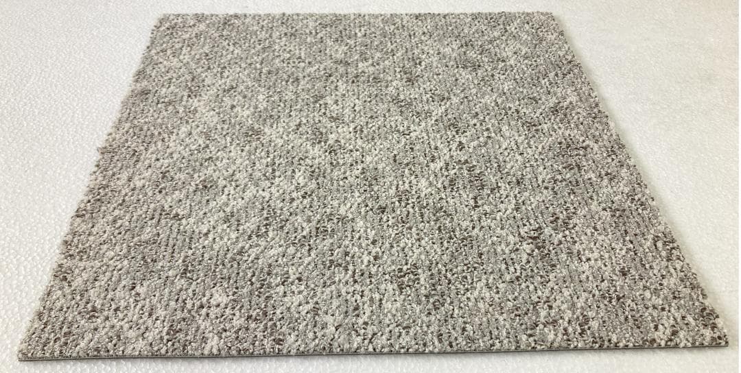 mill3050　タイルカーペット７２枚　新品・未使用　国内メーカー