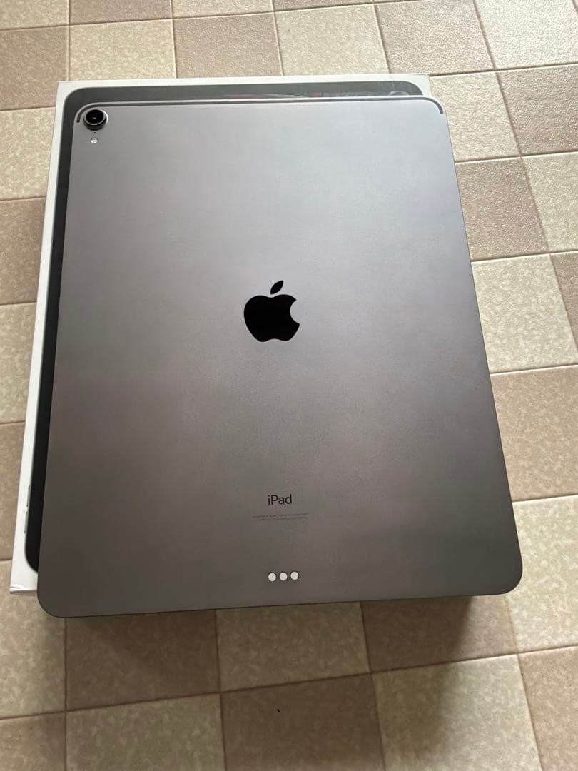 iPad Pro 12、9インチ　代３世代