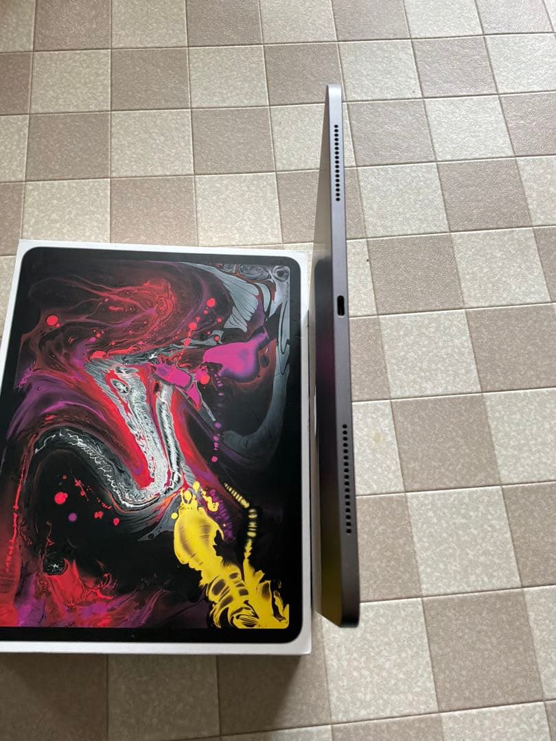 iPad Pro 12、9インチ　代３世代