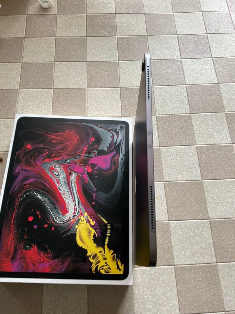 iPad Pro 12、9インチ　代３世代