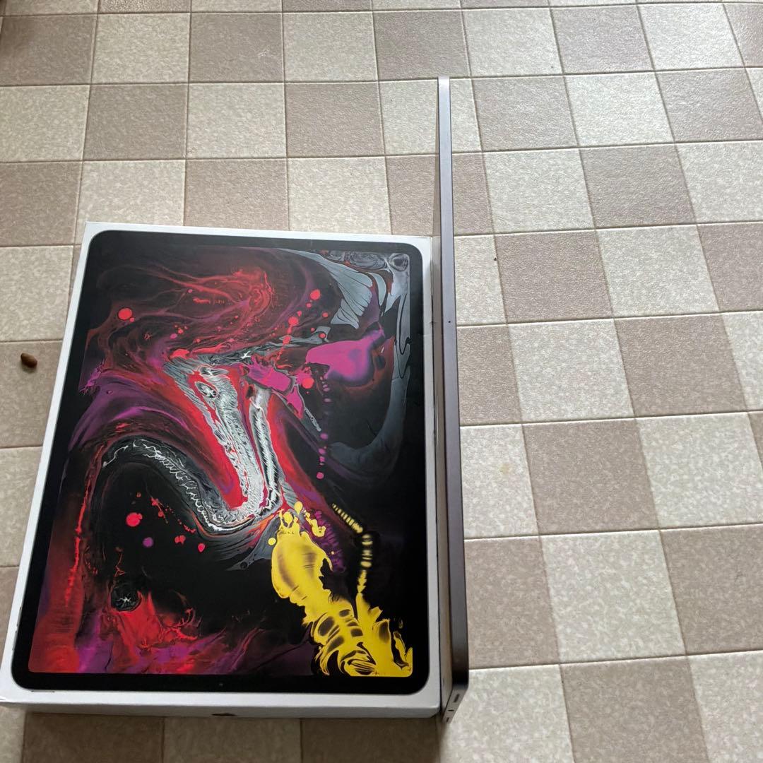 iPad Pro 12、9インチ　代３世代