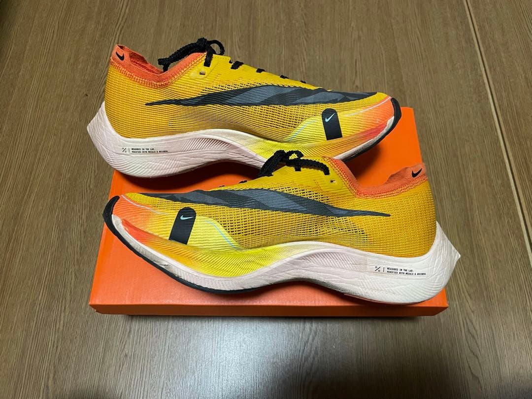 NIKE ZoomX VaporFly Next％ 2 27センチ