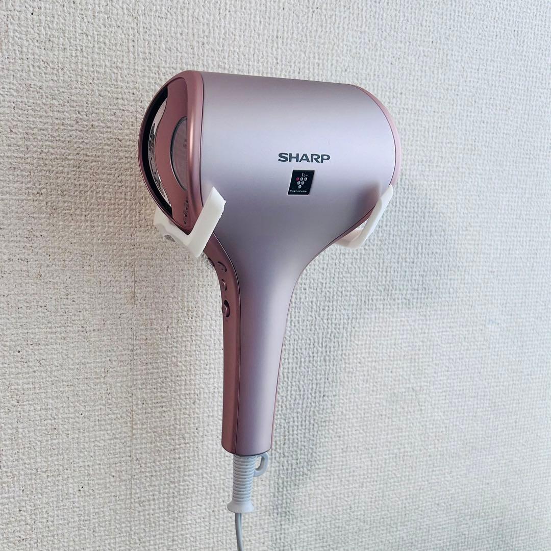 美品　シャープ即乾ドライヤー　プラズマクラスター　2月購入　専用壁掛けホルダー付